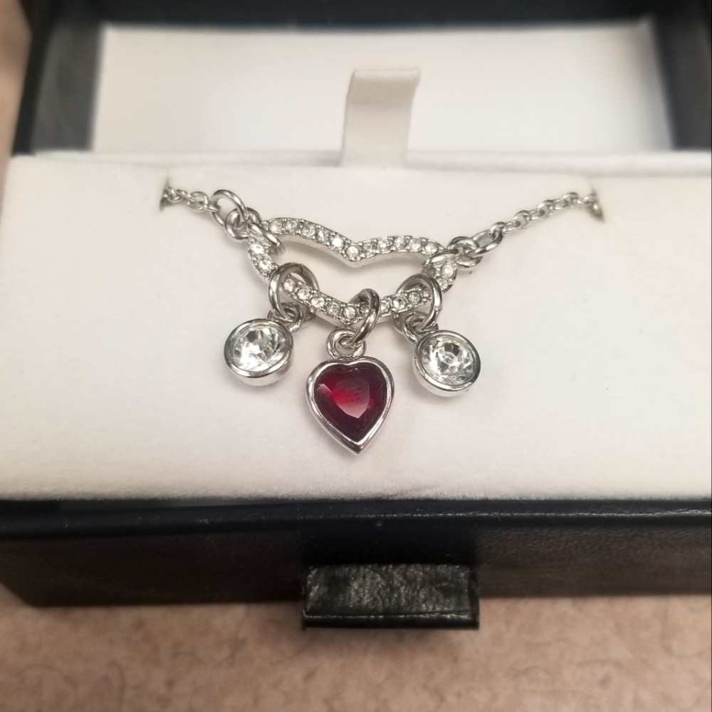 Swarovski White & Red Heart Chain